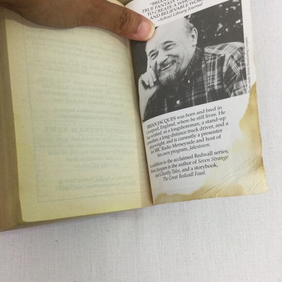 Brian Jacques Redwall Fantasy Novel Five Paperback Book Bundle - Picture 9 of 11